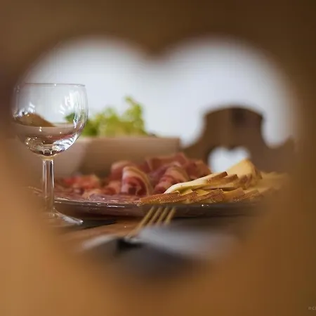 Vaujanylocations - De Marie Holiday home